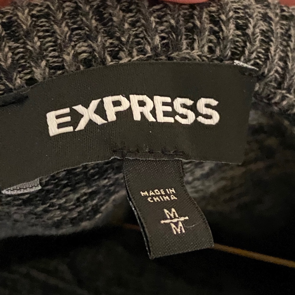 Express sweater - Picture 2 of 3